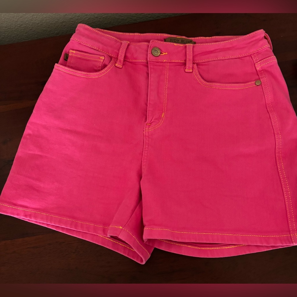 Judy Blue Sz Large jeans shorts denim pink fuschia 4" inseam 5 pocket stretch